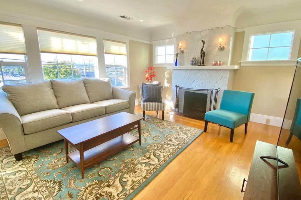 Holiday home Lovely 3 Bedroom House For 6 People Near Sfo Sf Bay Area Newly Updated *